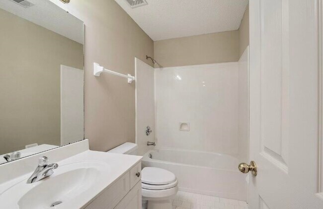 Building Photo - 5068 Welbourne Cove