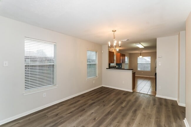 Building Photo - 14227 Noahs Landing Ln