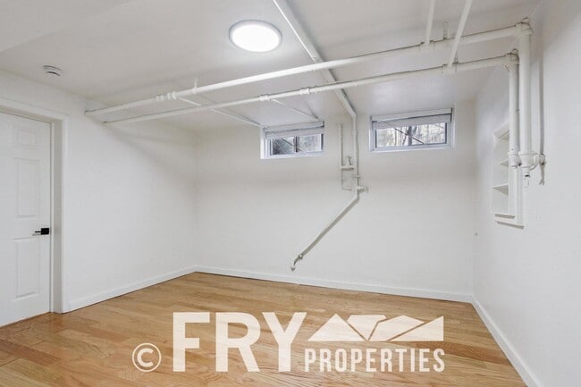 Building Photo - 1415 Ivy St