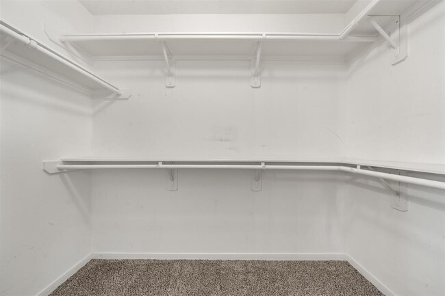 Building Photo - 16627 Sperry Gardens Dr