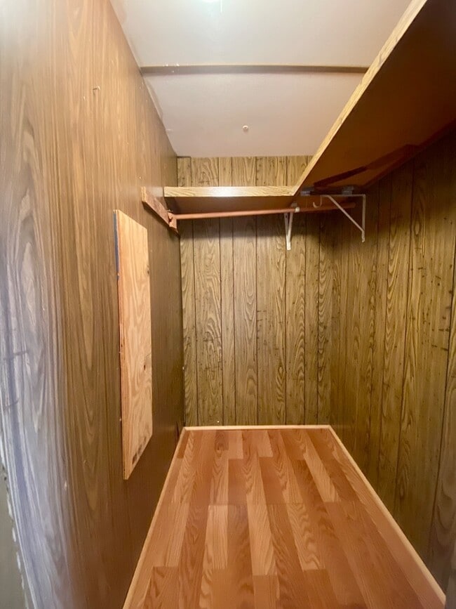 Building Photo - 150 Private Road 1610