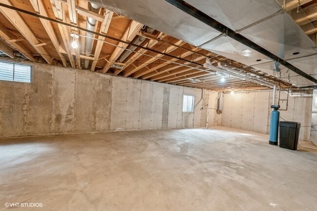 Building Photo - 11673 Joan Ave