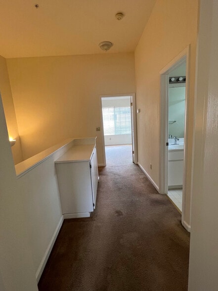 Upstairs Hallway - 1159 La Rochelle Terrace