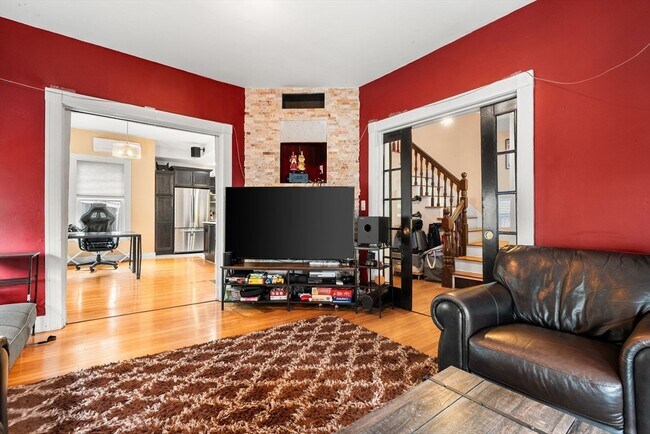 Building Photo - 12 Pomeroy St