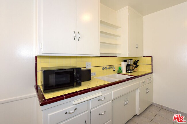 Building Photo - 3559 Sawtelle Blvd