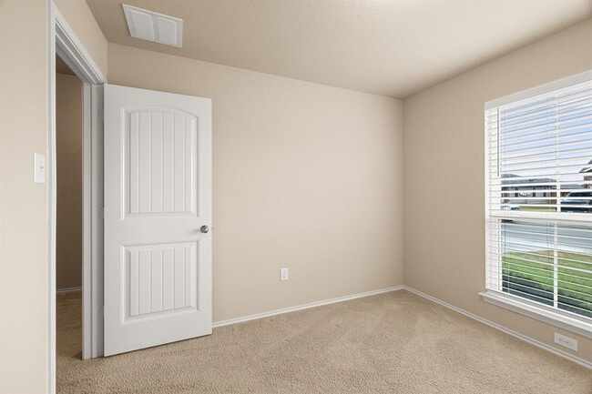 Building Photo - 1509 Birmingham Dr