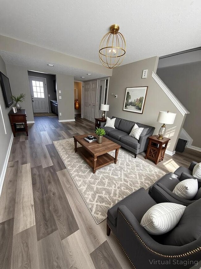 Building Photo - Townhome