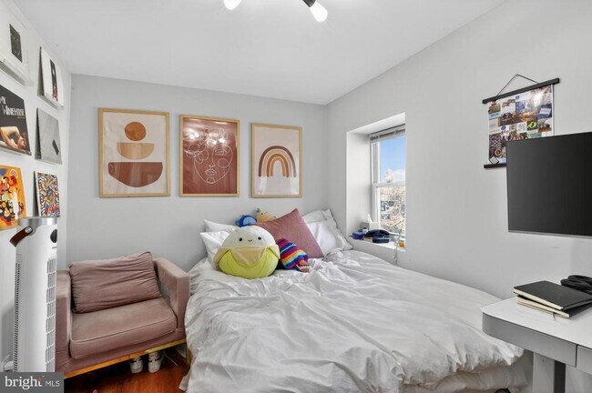 Building Photo - 1127 E Susquehanna Ave