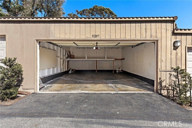 Building Photo - 31287 E Nine Dr