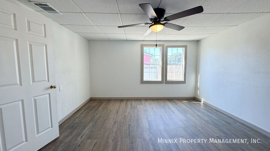 Building Photo - 3004 39th St