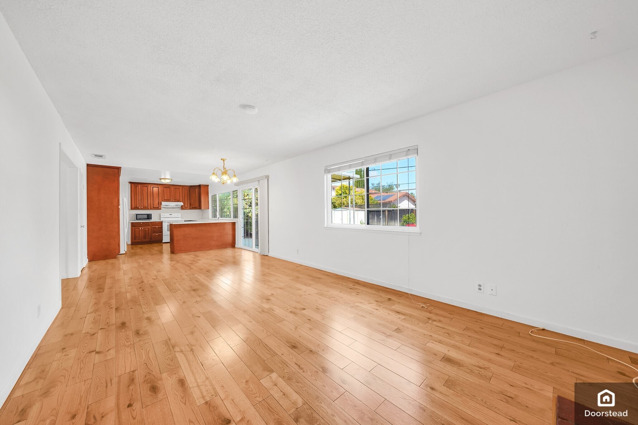 Building Photo - 3273 Cropley Ave