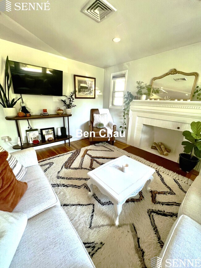 Building Photo - 174 Seminole Ave