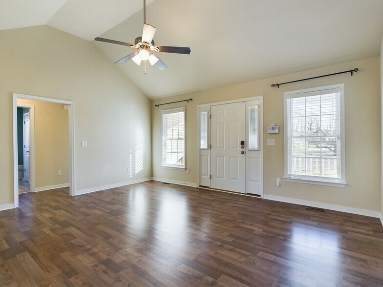 Building Photo - 3706 Perthshire Ln