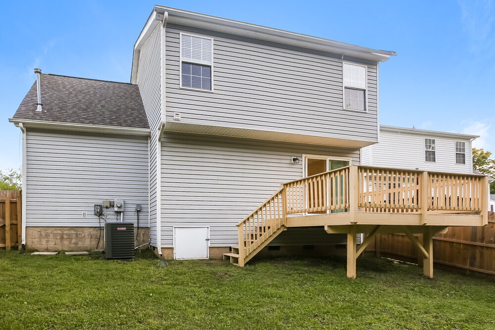 Building Photo - 11240 Northwoods Forest Dr
