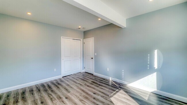 Building Photo - 5201 Ventnor Ave