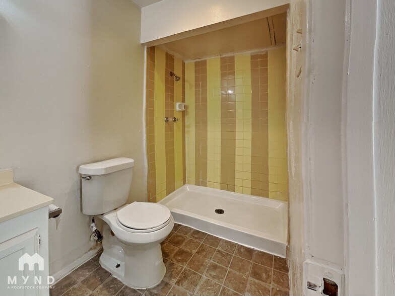 Building Photo - 14006 Pinewest Ct