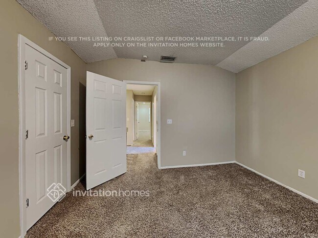 Building Photo - 10916 Carnelian Ln