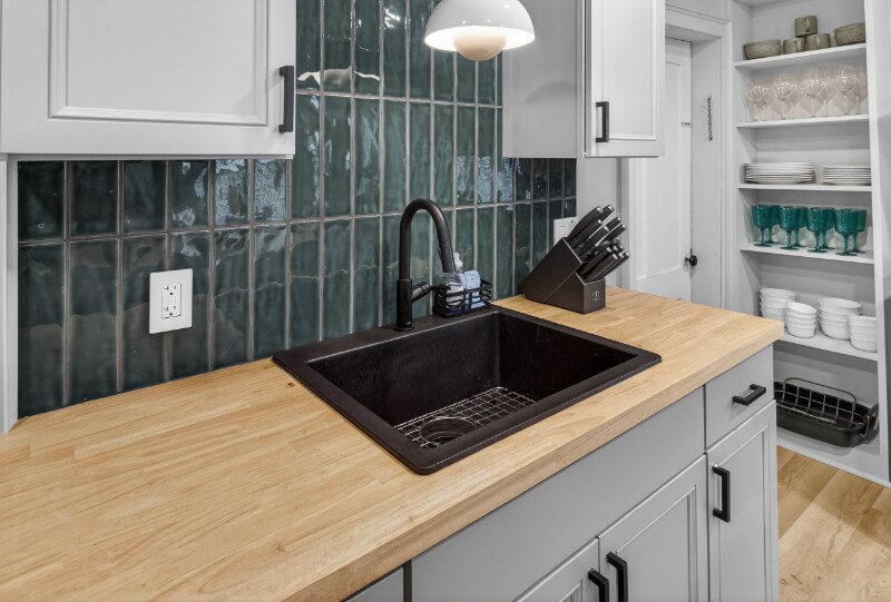 Building Photo - 38 Hamilton St