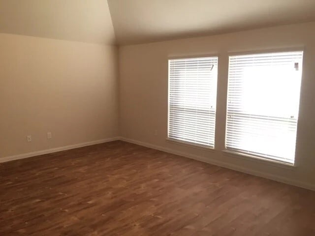 Building Photo - 705 South Ella Creek Drive