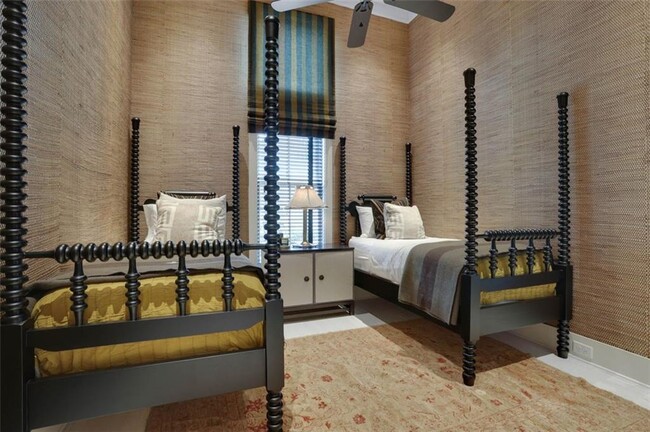 Building Photo - 11291 Serenbe Ln