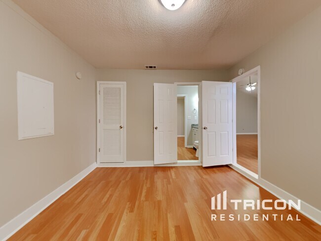 Building Photo - 3521 Clare Cottage Trace SW