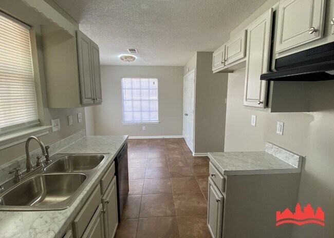 Building Photo - 4355 Annie Mae Cove