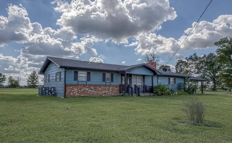 Building Photo - 4410 E 26th St