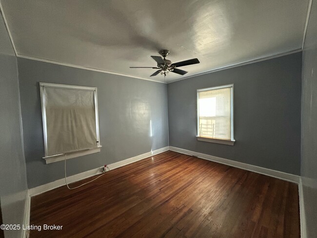 Building Photo - 645 Eastlawn Ave