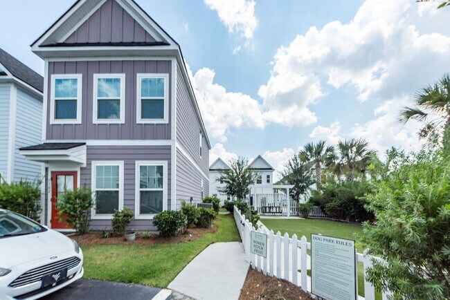 Building Photo - 7102 Channel Park Dr