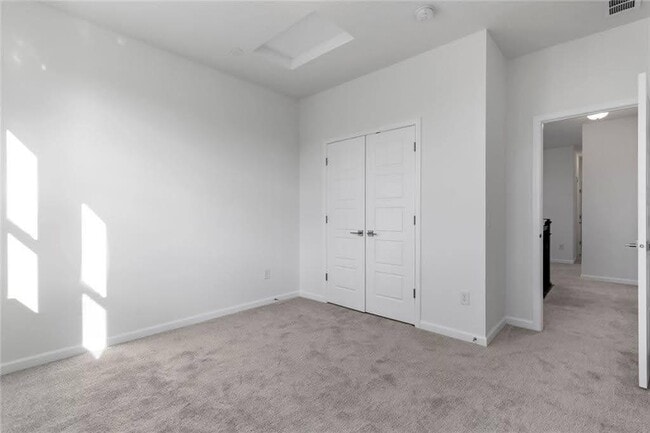 Building Photo - 2044 Bellefontaine St