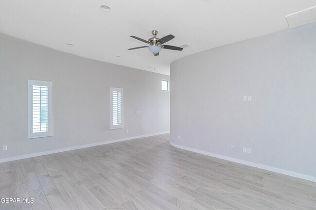 Building Photo - 10608 Hidden Palm Pl