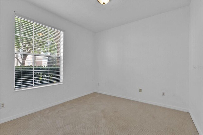 Building Photo - 8300 Portofino Dr