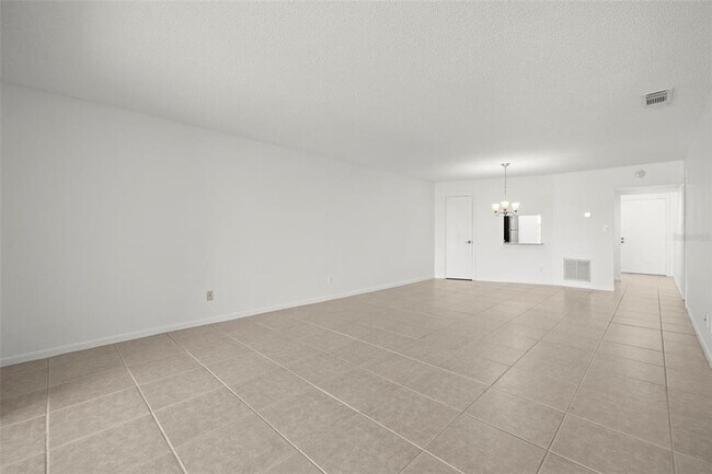 Building Photo - 8699 Bardmoor Blvd