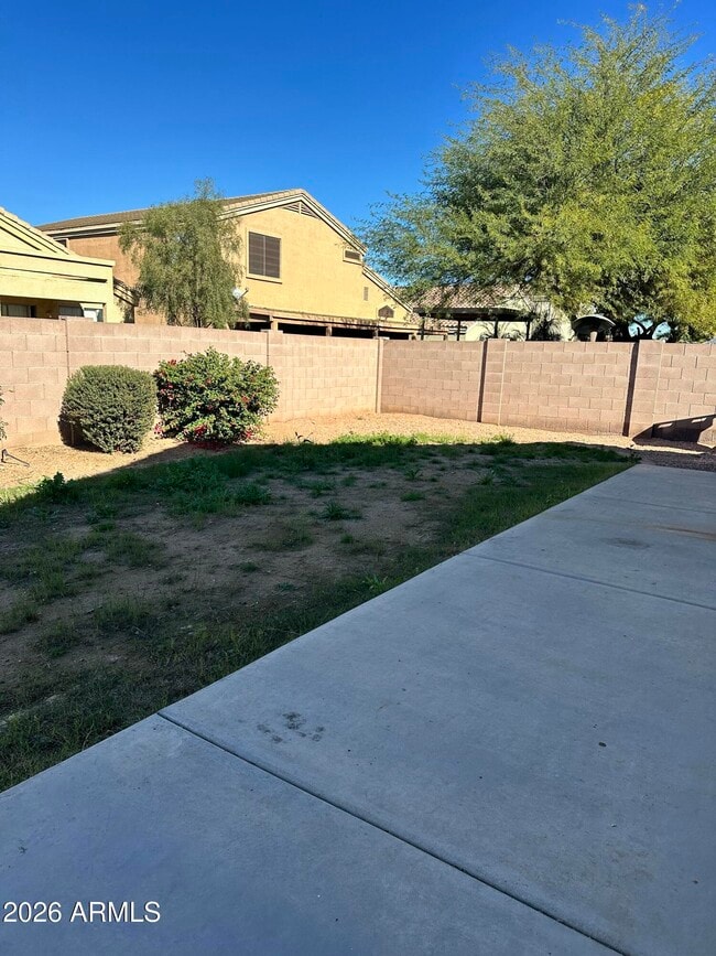 Building Photo - 10520 W Magnolia St