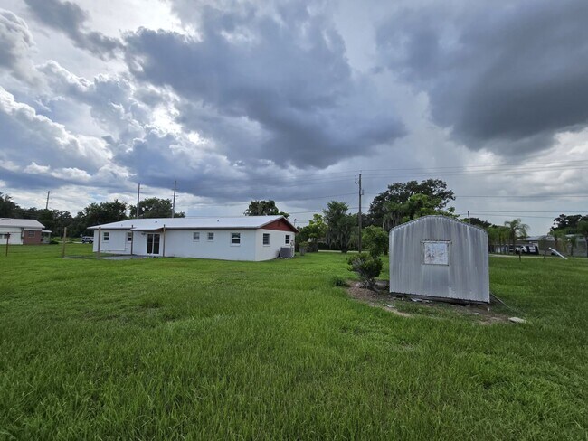 Building Photo - 3306 N Wilder Rd