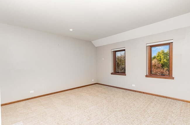 Building Photo - 841 Turnbridge Cir