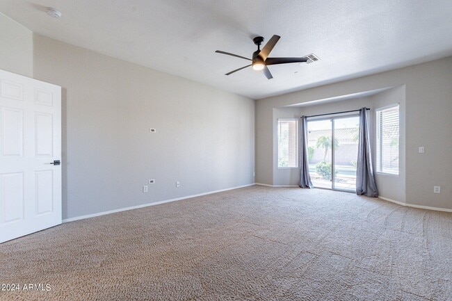 Building Photo - 1245 E San Carlos Way