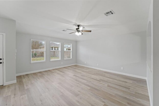 Building Photo - 3529 Shiraz Loop