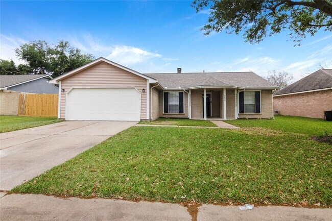 Building Photo - 2606 Northern Dr