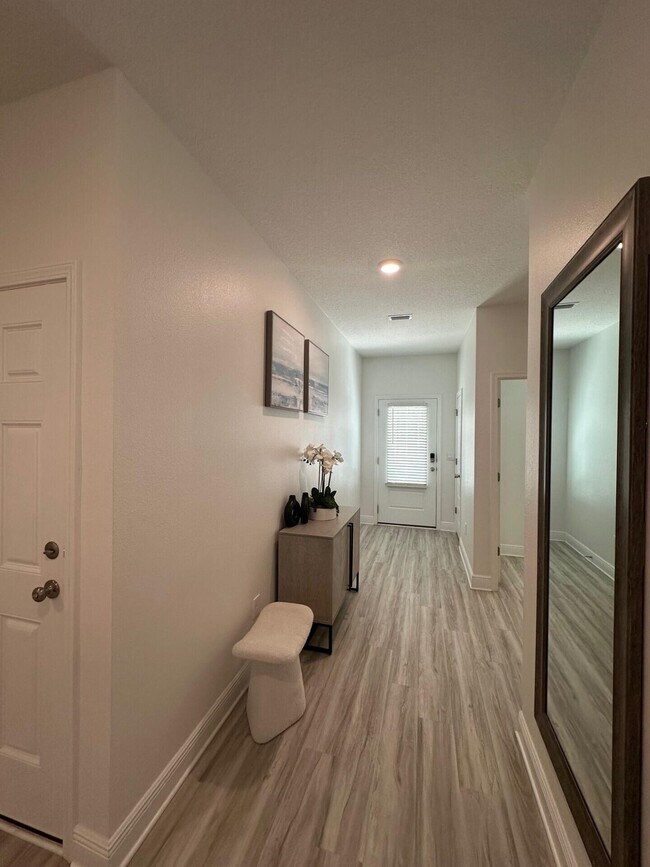 Building Photo - 7 Nest Ln