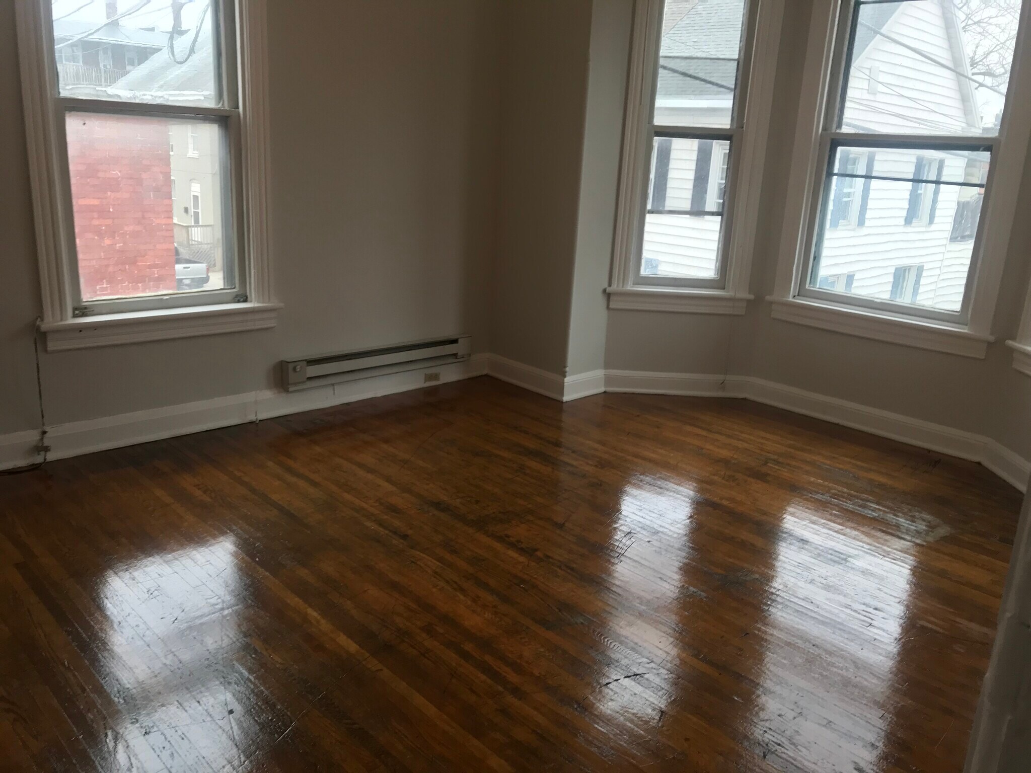 Building Photo - 25 S Locust St