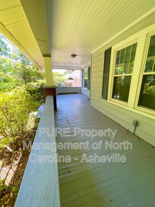 Building Photo - 109 Forest Hill Dr