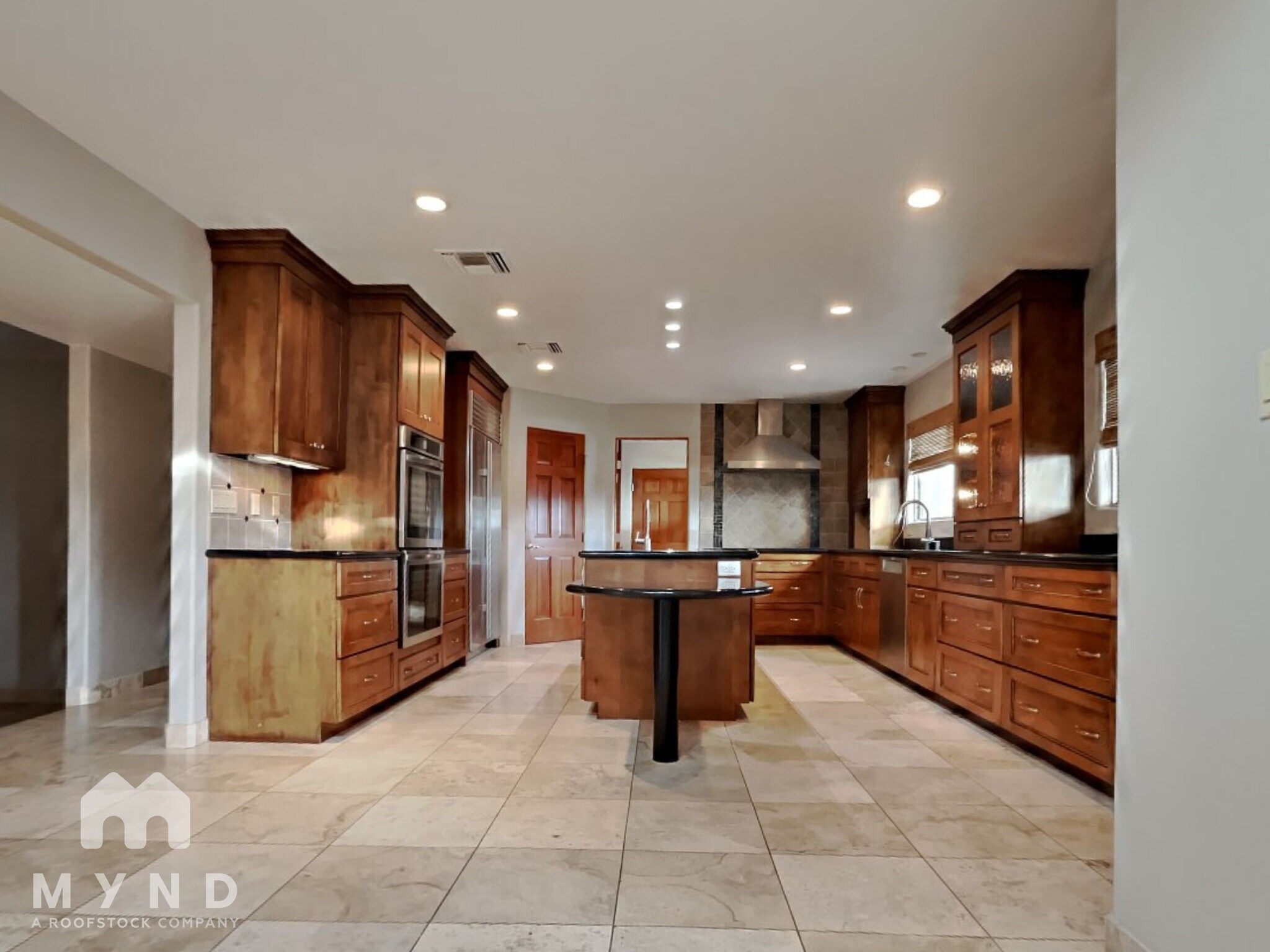 Building Photo - 5727 N PSO Ventoso