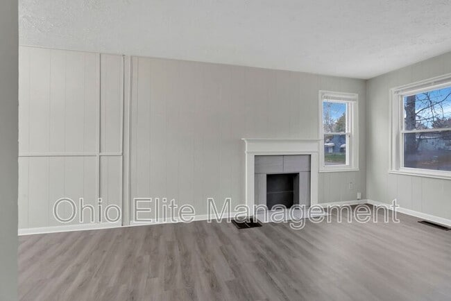 Building Photo - 2239 Homestead Dr