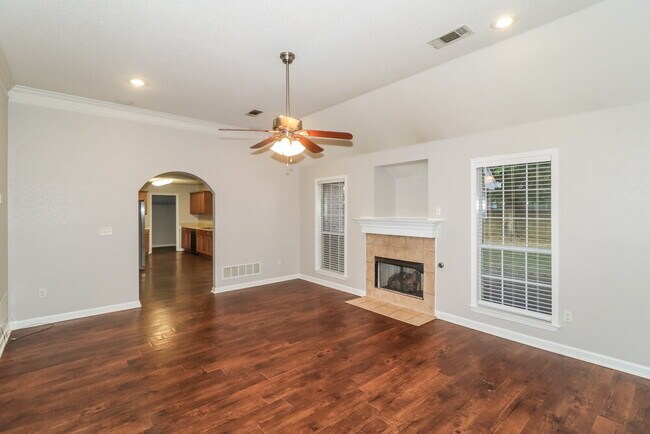 Building Photo - 4184 Destin Dr