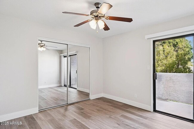 Building Photo - 935 N Granite Reef Rd