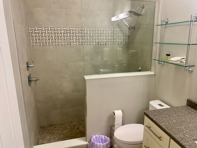 Building Photo - Citrus Park Luxury 3 Bedroom / 2.5 Bathroom Townhome Available 7/1/22