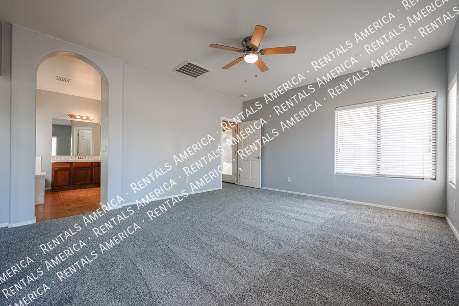 Building Photo - 18166 N Jameson Dr