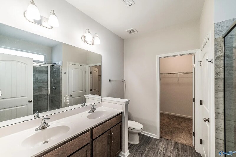 Building Photo - 147 Fernhill Dr NW