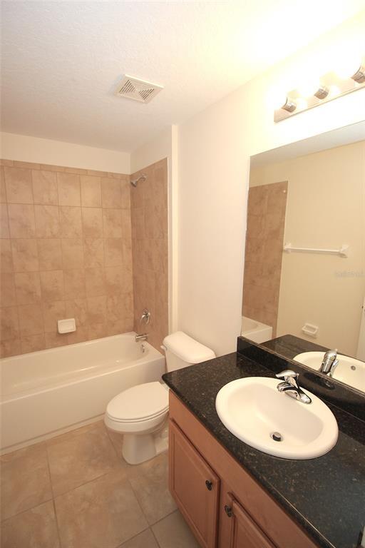 Building Photo - 32 Regency Dr